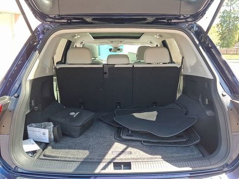 Used 2023 Volkswagen Tiguan SE w/ Panoramic Sunroof Package AWD/4WD image 30