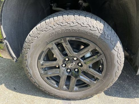 Certified 2025 Chevrolet Silverado 1500 LT Trail Boss w/ LT Trail Boss Premium Package AWD/4WD image 2