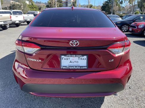 Used 2022 Toyota Corolla LE image 7