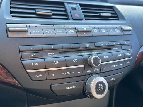 Used 2011 Honda Crosstour EX image 26