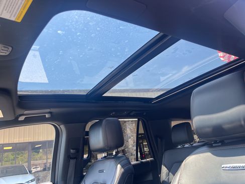Used 2023 Ford Expedition Max Platinum AWD/4WD image 31