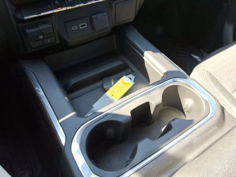 Used 2021 Chevrolet Silverado 1500 RST AWD/4WD image 33