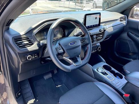 Used 2025 Ford Escape ST-Line AWD/4WD image 13