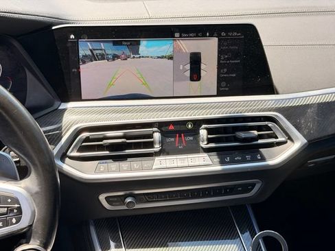 Used 2022 BMW X5 M50i AWD/4WD image 17