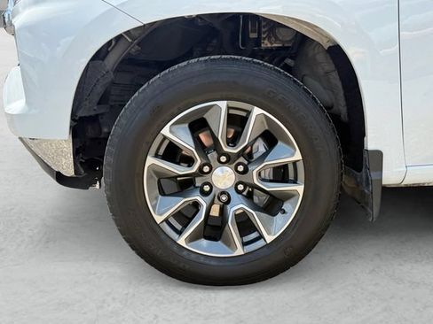 Used 2023 Chevrolet Silverado 1500 LT RWD image 24