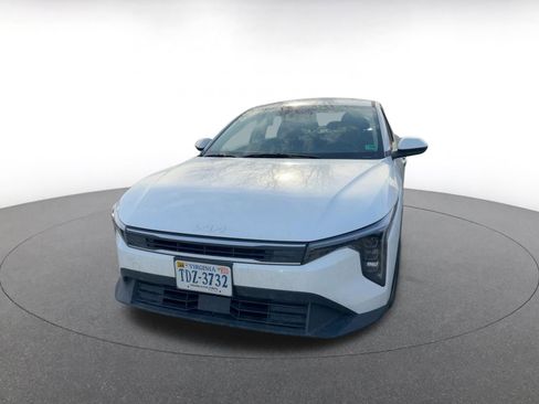 Used 2025 Kia K4 LXS image 3