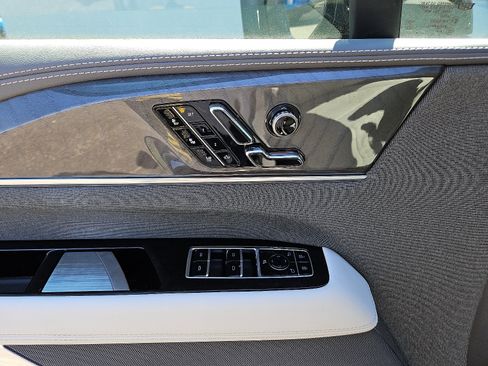 New 2025 Cadillac Escalade IQ Luxury 1 w/ Smart Trailering package image 17