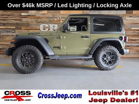 Used 2025 Jeep Wrangler Sport AWD/4WD image 12