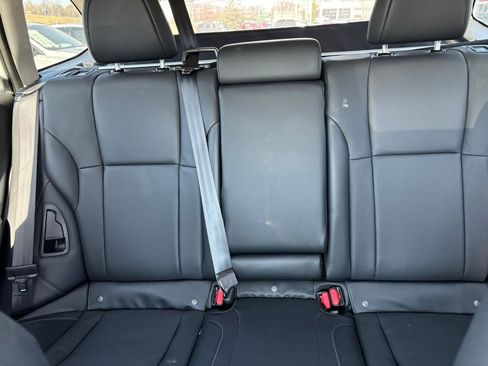 Used 2025 Subaru Outback Limited image 13