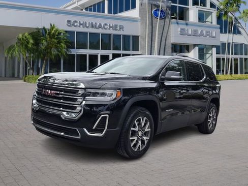 Used 2023 GMC Acadia SLE w/ Driver Convenience Package FWD image 3