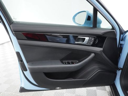 Certified 2023 Porsche Panamera image 15