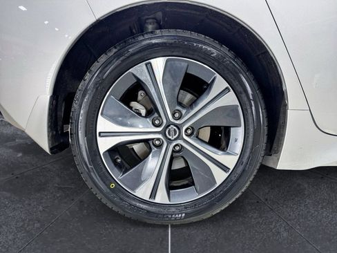 Used 2021 Nissan Leaf SV w/ SV Technology Package image 33