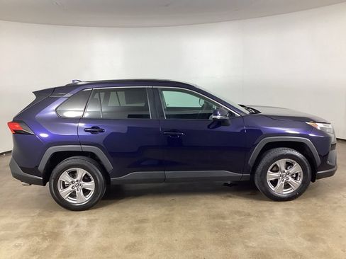 Used 2024 Toyota RAV4 XLE AWD/4WD image 7