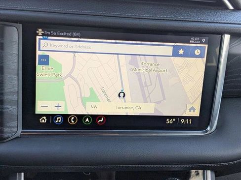 Used 2021 GMC Yukon Denali w/ Denali Premium Package image 13