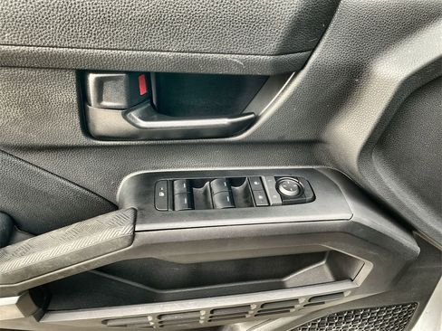 Used 2024 Toyota Tacoma SR5 image 15