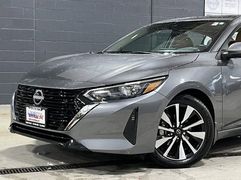 Used 2024 Nissan Sentra SV w/ SV Premium Package image 25