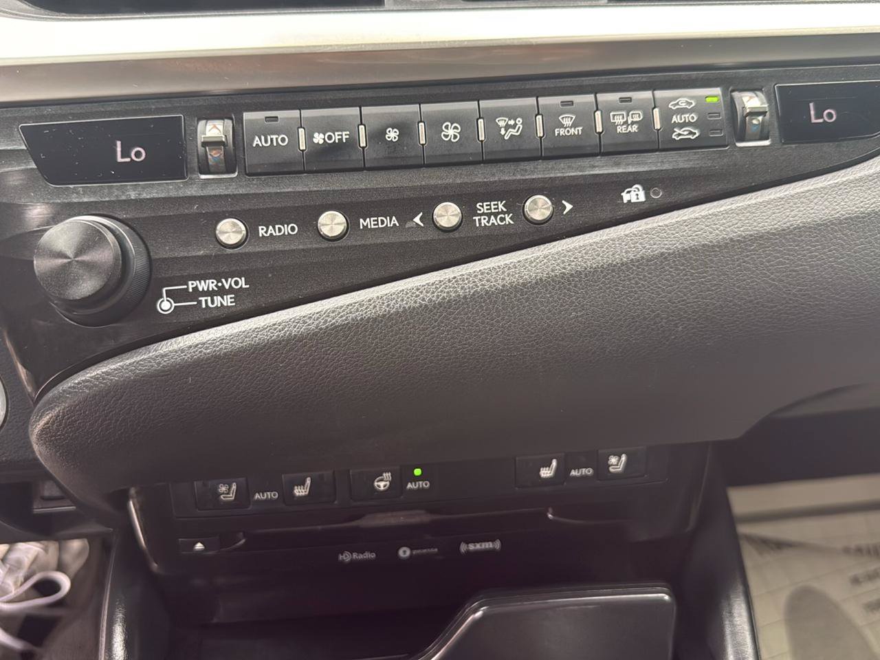 Used 2019 Lexus ES 350 F Sport w/ Accessory Package 2 FWD image 23