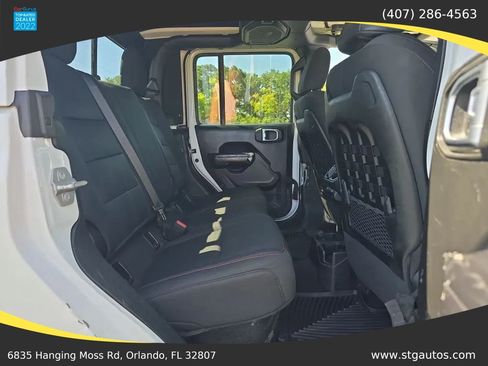 Used 2021 Jeep Gladiator Rubicon w/ LED Lighting Group AWD/4WD image 23