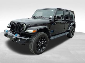 Used 2021 Jeep Wrangler Unlimited Sahara video 2