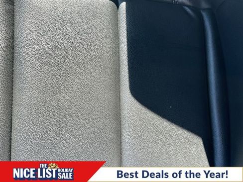 Used 2020 Ford Explorer XLT w/ Equipment Group 202A image 18