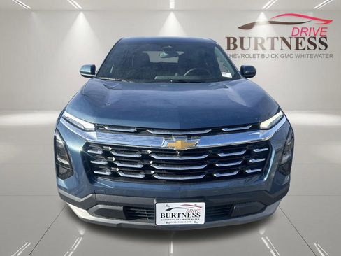 New 2026 Chevrolet Equinox LT w/ Convenience Package II AWD/4WD image 16