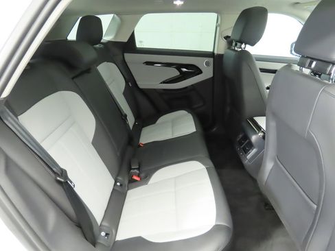 Used 2024 Land Rover Range Rover Evoque Dynamic SE image 21