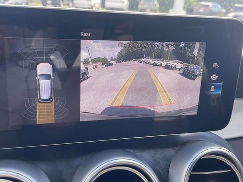 Used 2021 Mercedes-Benz GLC 300 4MATIC image 16