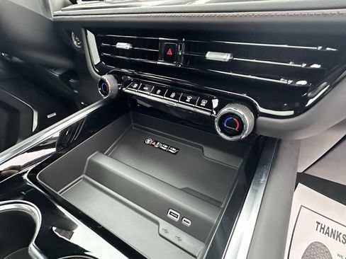 New 2026 Chevrolet Suburban RST w/ RST Capability Package image 10