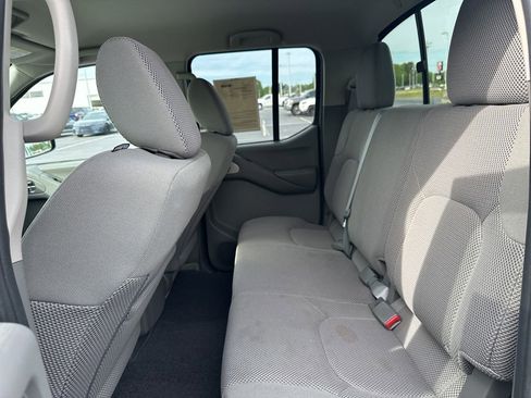 Used 2016 Nissan Frontier SV w/ SV Value Truck Package RWD image 26
