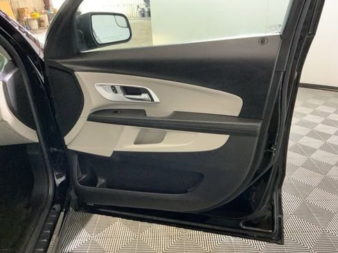 Used 2012 Chevrolet Equinox LS FWD image 24