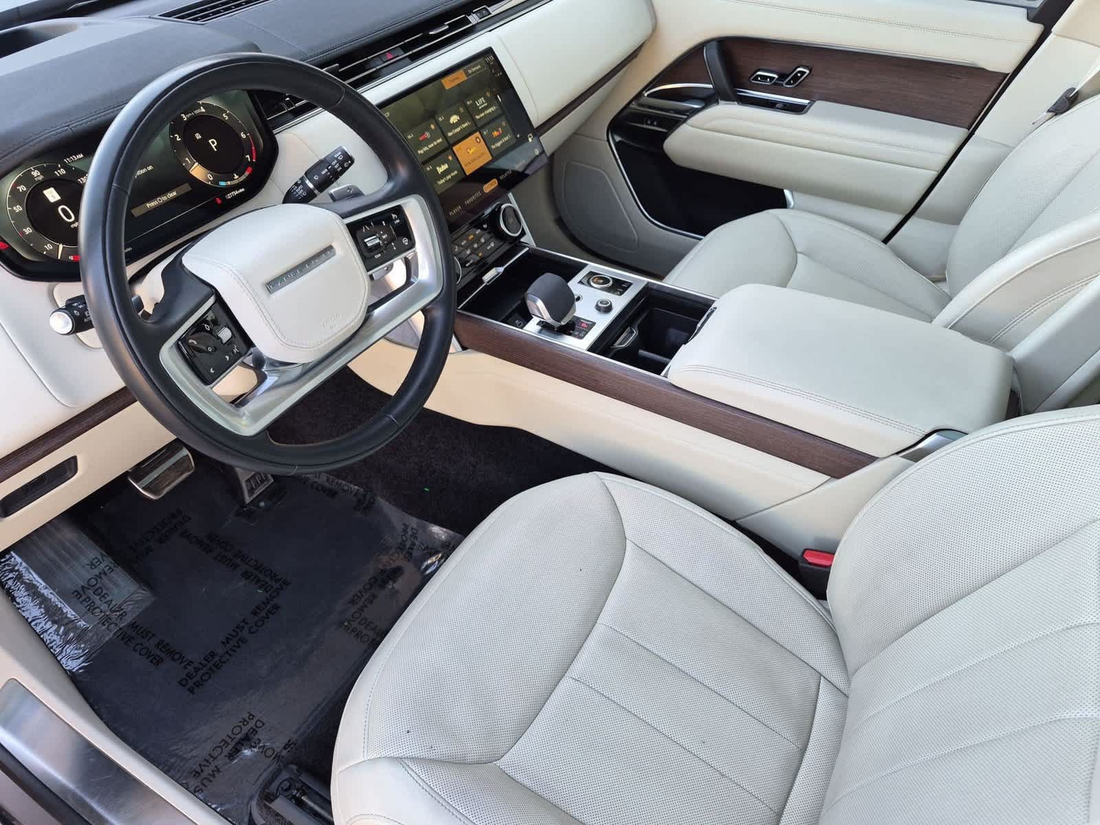 Certified 2023 Land Rover Range Rover SE AWD/4WD image 2