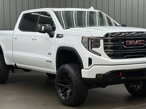 Used 2026 GMC Sierra 1500 AT4 w/ AT4 Premium Package AWD/4WD image 7