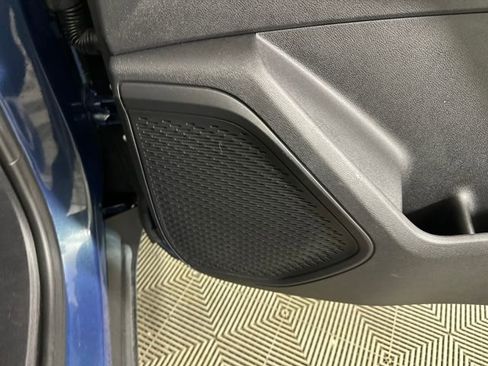 Used 2025 Chevrolet Traverse LT w/ Midnight/Sport Edition image 29