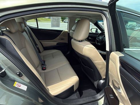 Used 2019 Lexus ES 350 w/ Premium Package FWD image 19