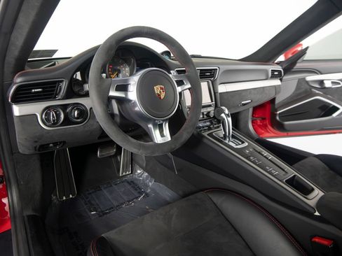Certified 2015 Porsche 911 GT3 RWD image 15