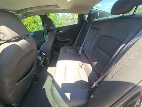 Used 2020 Chevrolet Malibu LT FWD image 12