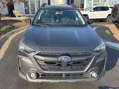 Used 2025 Subaru Outback image 3