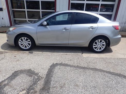 Used 2012 MAZDA MAZDA3 i Touring FWD image 15