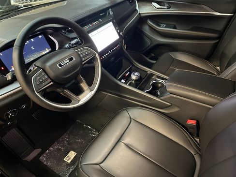 New 2026 Jeep Grand Cherokee Limited AWD/4WD image 9