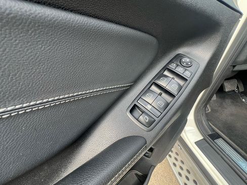 Used 2012 Mercedes-Benz GL 450 4MATIC image 36