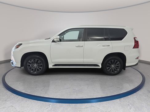 Used 2021 Lexus GX 460 Premium w/ Accessory Package AWD/4WD image 8