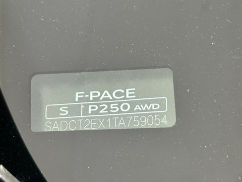 Used 2026 Jaguar F-PACE R-Dynamic S AWD/4WD image 17