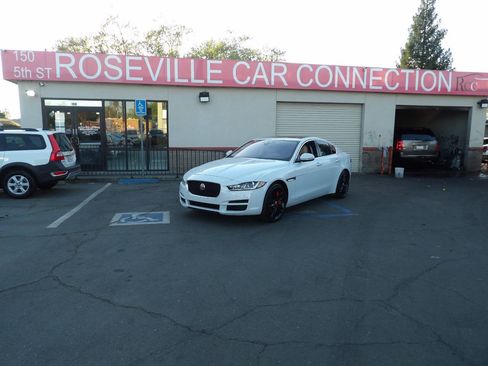 Used 2017 Jaguar XE Prestige AWD/4WD image 1