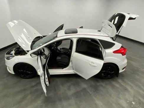 Used 2016 Ford Focus ST FWD image 46