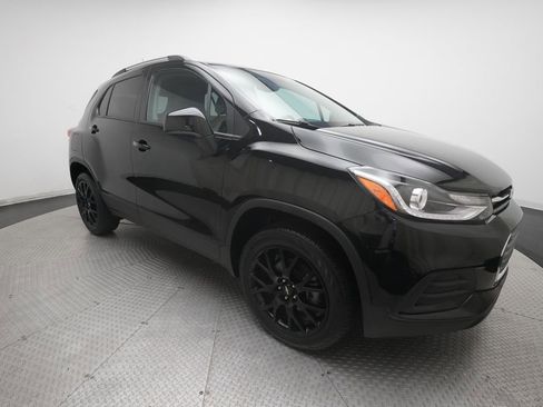 Used 2022 Chevrolet Trax LT w/ Midnight Edition AWD/4WD image 35