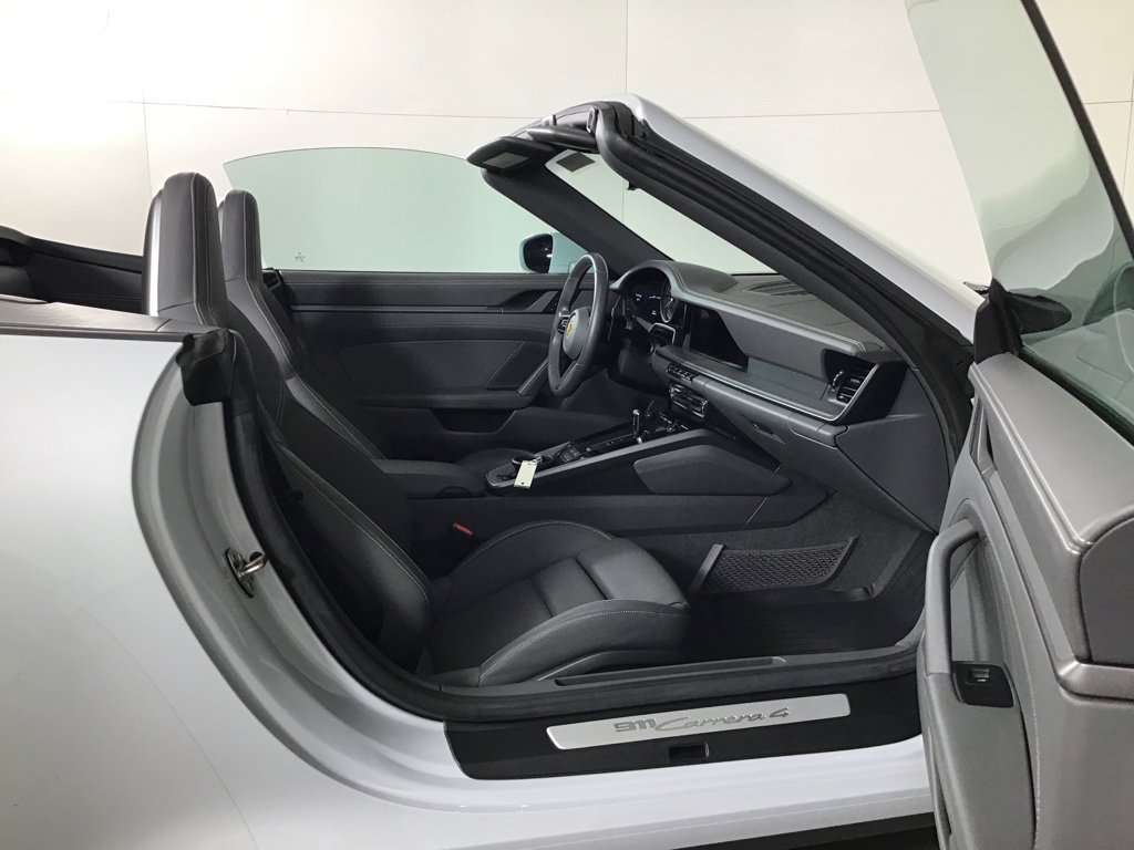 Certified 2023 Porsche 911 Carrera 4 AWD/4WD image 20