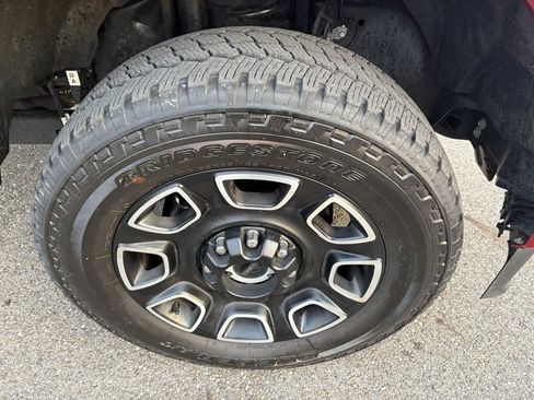 Used 2024 Ford F350 Platinum image 23