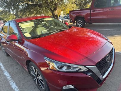 Used 2021 Nissan Altima 2.5 SV