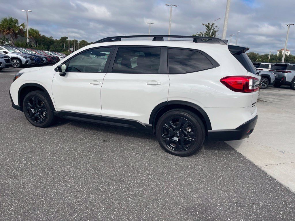 Used 2025 Subaru Ascent Onyx Edition AWD/4WD image 12