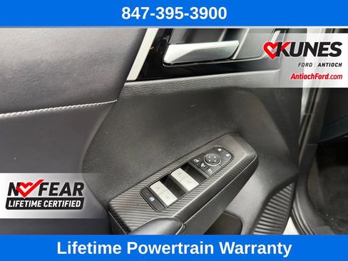 Used 2024 Mitsubishi Outlander SE image 26